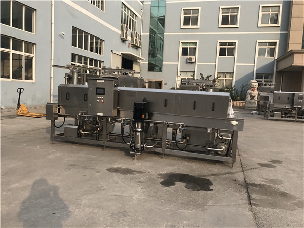 塑料筐清洗機客戶，塑料筐清洗機客戶案例，哪些客戶在用洗箱機，環(huán)速的洗箱機客戶